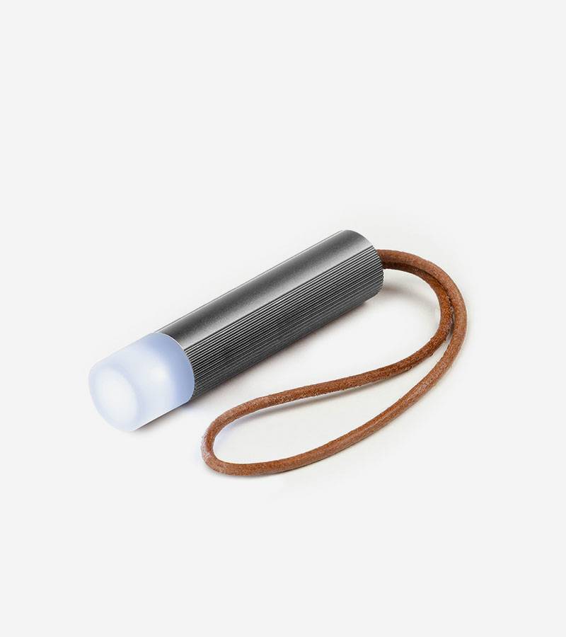 portable-flashlight-3